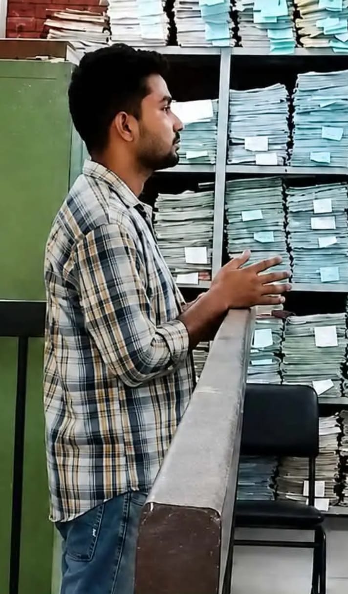 প্রথম স্ত্রীর অনুমতি ছাড়া গোপনে দ্বিতীয় বিয়ে, প্রতারণার মামলায় কলমাকান্দার জুয়েল ওরফে নয়ন গ্রেপ্তার